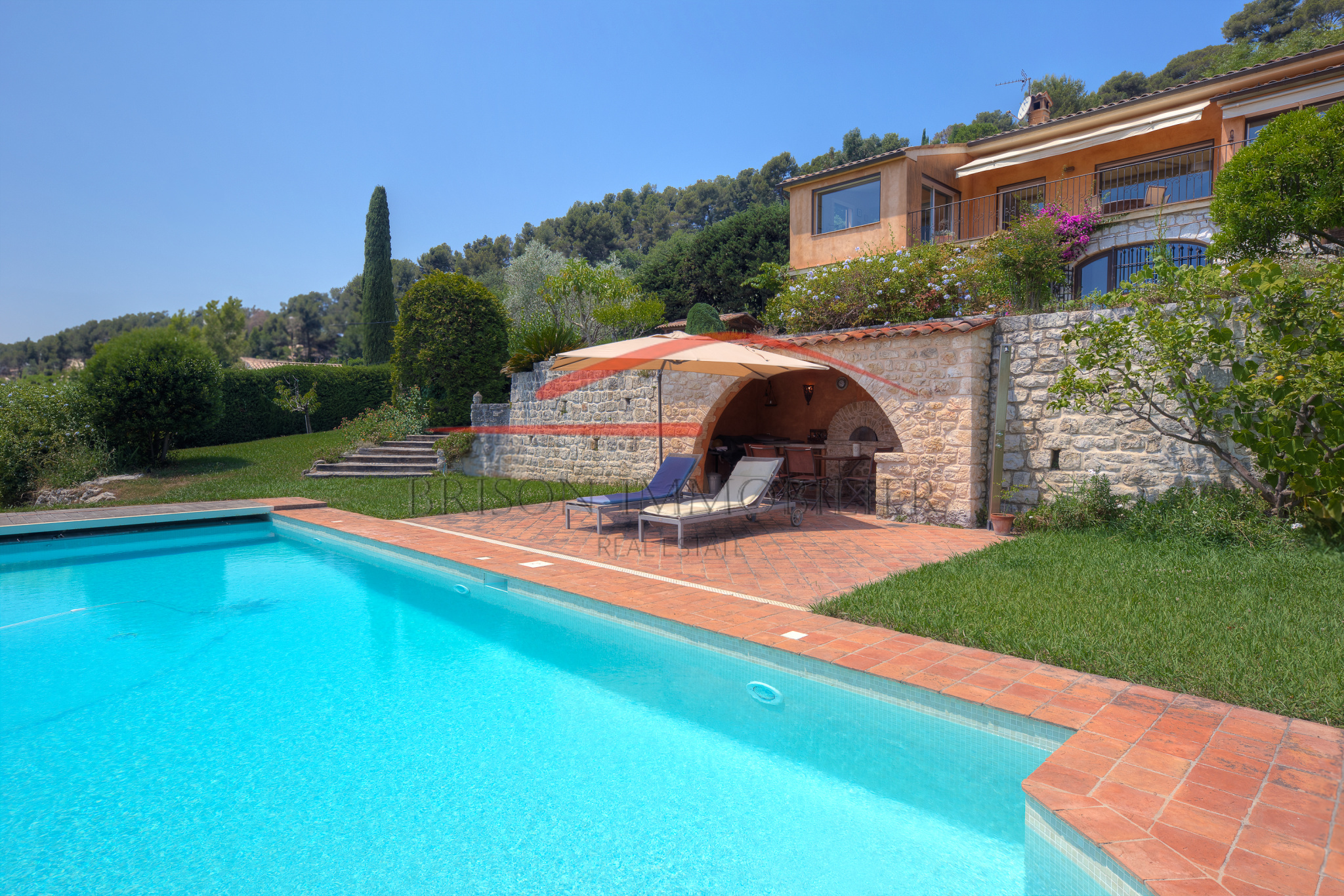 VILLA MAGNIFIQUE AVEC VUE À COUPER LE SOUFFLE LIMITROPHE SAINT PAUL DE VENCE